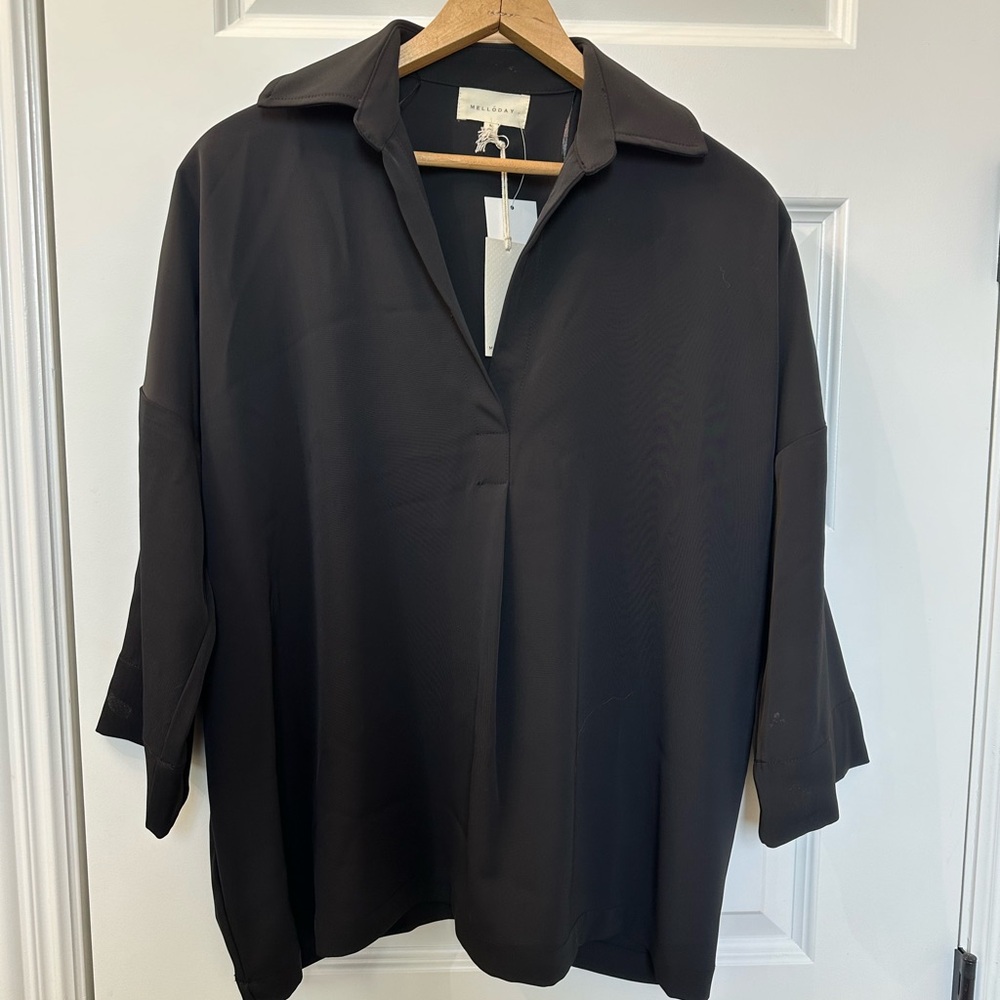 Melloday tunic in  black